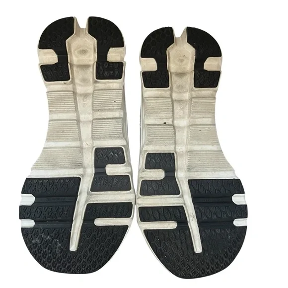 On Running Women’s Cloudrunner 2 Running Athletic Shoes US 9 Black Gray - Picture 10 of 11